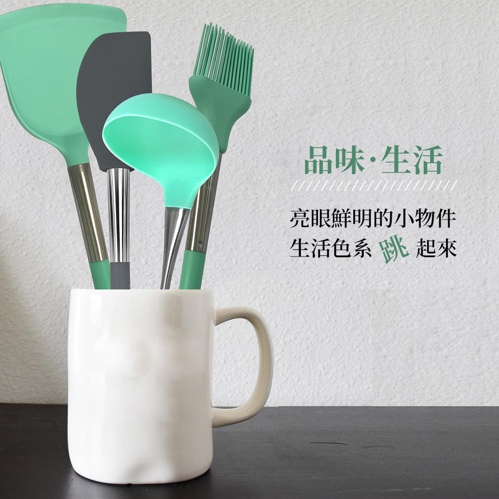 Le idea│PERFECT taste heat-resistant silicone kitchen utensils cooking brush soup spoon spatula frying spoon heat-resistant silicone baking utensils